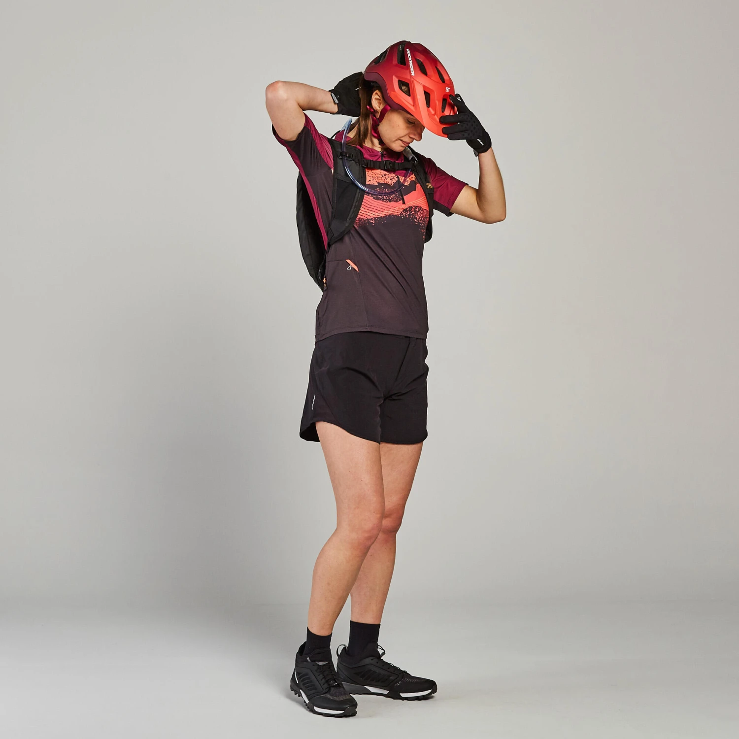 Rockrider Women's Short-Sleeved Mountain Bike Jersey ST 500 14 Rockrider Women's Short-Sleeved Mountain Bike Jersey ST 500 - Image 12