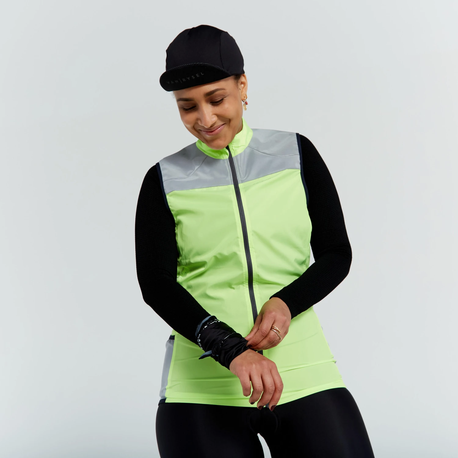 Women's Hi-Vis Windproof Cycling Gilet 6 Women's Hi-Vis Windproof Cycling Gilet - Image 4