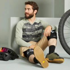 Rockrider All-Mountain Long-Sleeved Mountain Bike Jersey Feel -RideGear Shop k32eb92c4d037984441fda848b9c26887