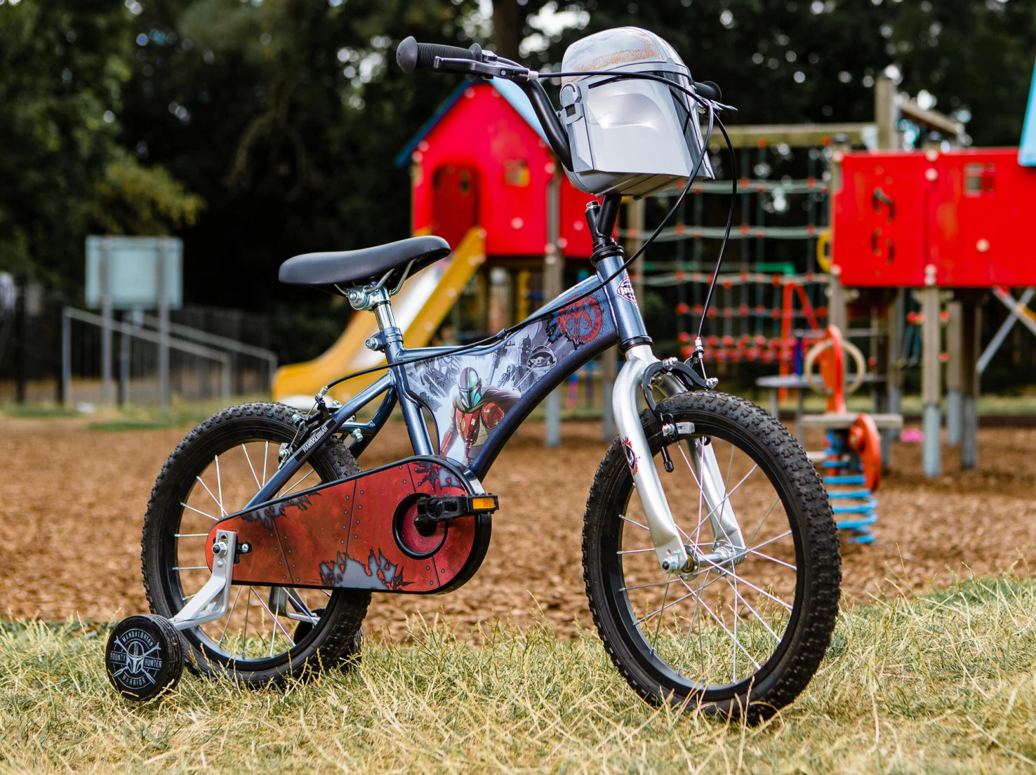 Huffy Star Wars Mandalorian 16 Inch Kids Bike 5 4 Huffy Star Wars Mandalorian 16 Inch Kids Bike 5 - Image 2