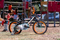 Huffy Disney Lightyear 16 Inch Kids Bike For 5 -RideGear Shop k46b5e2e42162485b7d6e99e109b535ab