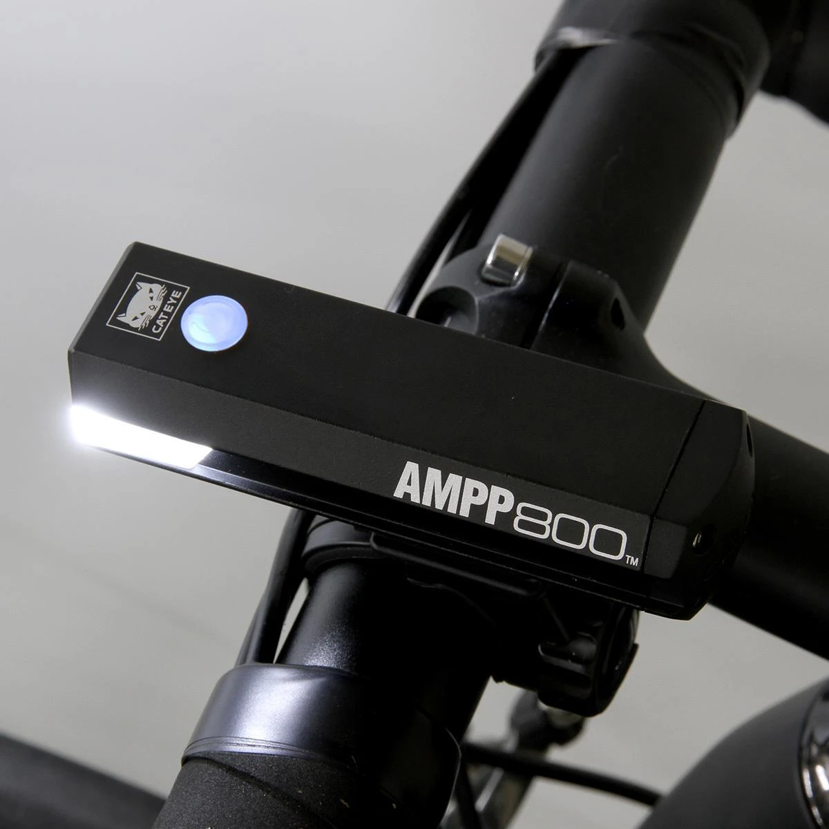 Cateye AMPP 800 Front Light Black 6 Cateye AMPP 800 Front Light Black - Image 4
