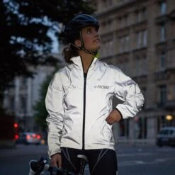 Proviz Women's Reflective Switch Waterproof Cycling Jacket -RideGear Shop k61e8ea0b863e7879956bc2d2305d8342