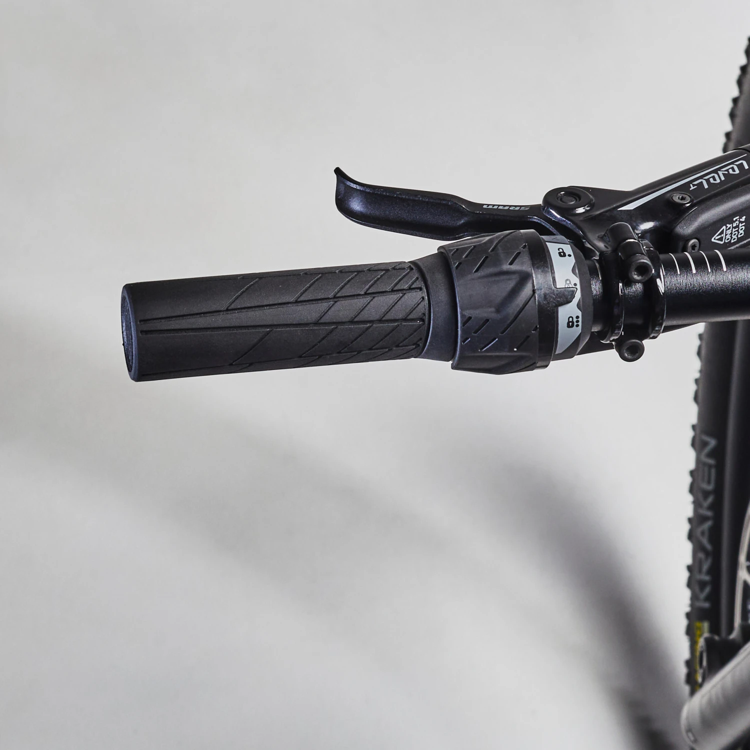 29 Inch Full Suspension Carbon Mountain Bike Rockrider XC 900 14 29 Inch Full Suspension Carbon Mountain Bike Rockrider XC 900 - Image 12