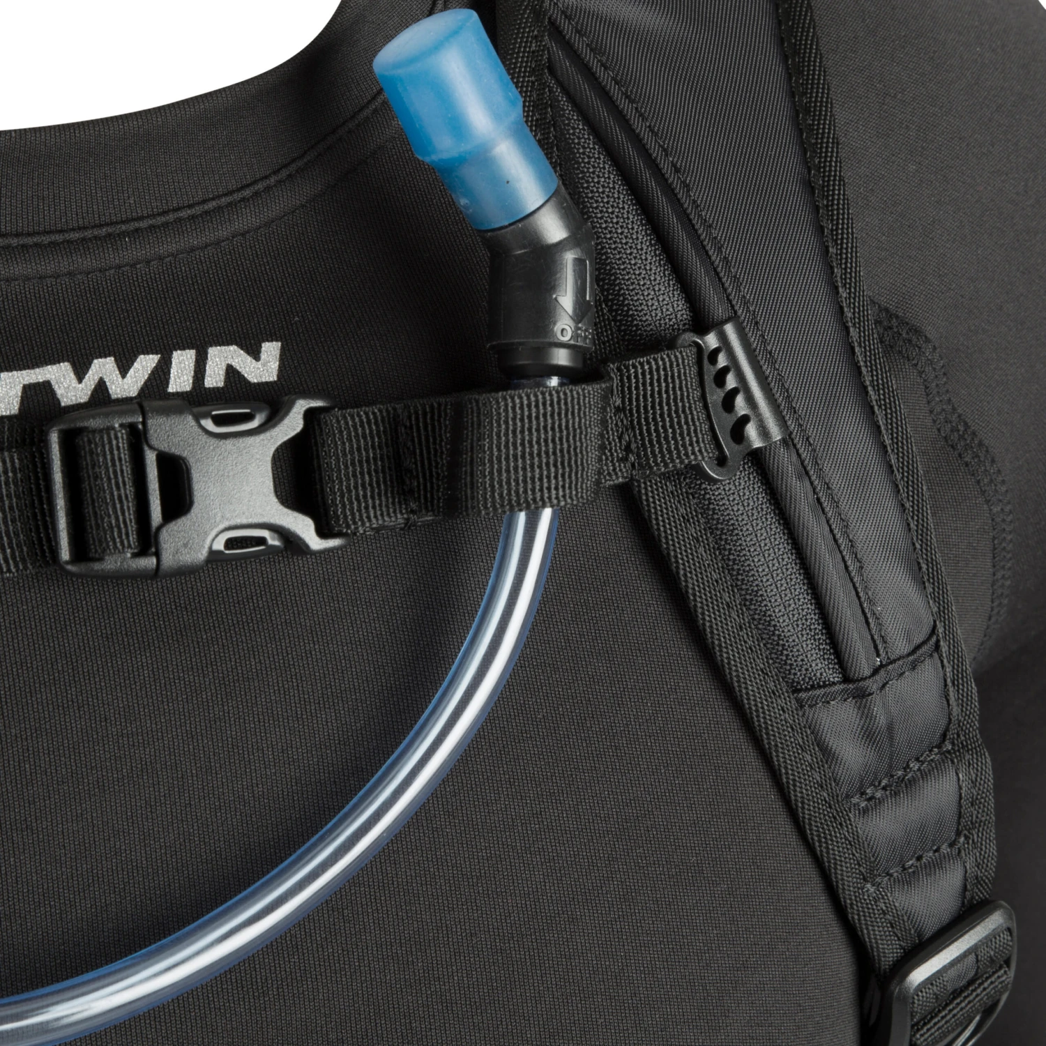 Rockrider Mountain Bike Hydration Backpack ST 900 12L/2L Water 20 Rockrider Mountain Bike Hydration Backpack ST 900 12L/2L Water - Image 18