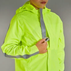 BTWIN 500 Kids' Waterproof Hi-Vis Cycling Jacket -RideGear Shop k8f30e98f10979e5d6faad9d195b914cf