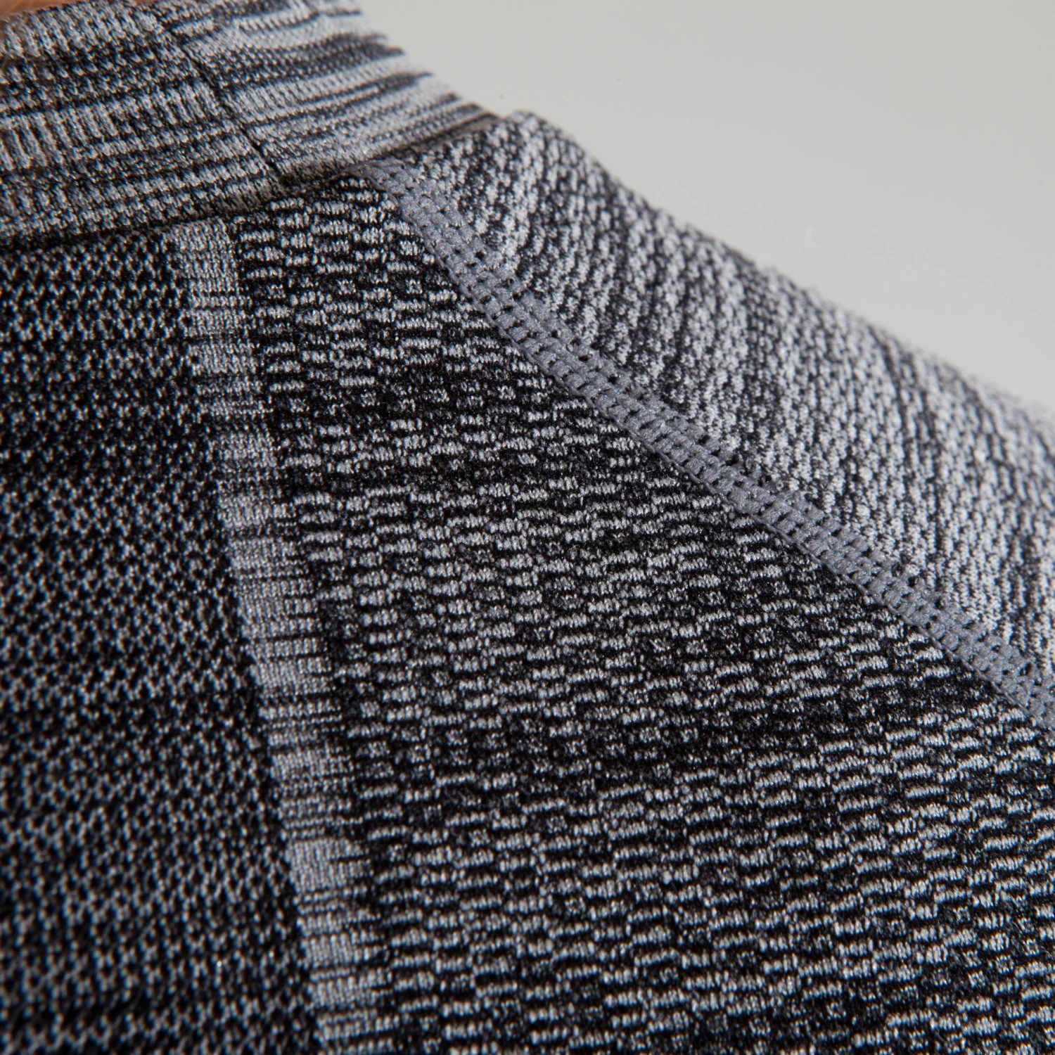 500 Women's Long-Sleeved Cycling Base Layer 14 500 Women's Long-Sleeved Cycling Base Layer - Image 12