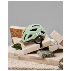 BOLLE Eco React Unisex Cycling Helmet 11 BOLLE Eco React Unisex Cycling Helmet -RideGear Shop k9a157b126ebccc1f1e947487225fd16c