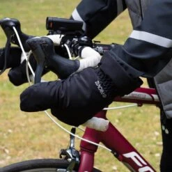 Proviz Classic Reflective Waterproof Insulated Cycling Gloves -RideGear Shop ka53249464c744b3cd7a57563310251f3