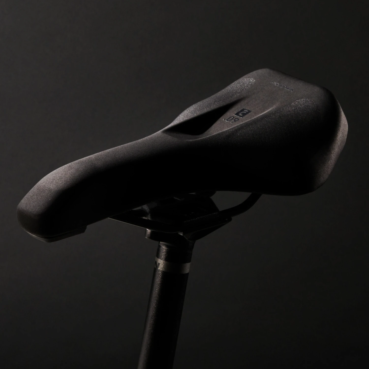 Decathlon SD Memory Foam 60° Trekking Bike Saddle 4 Decathlon SD Memory Foam 60° Trekking Bike Saddle - Image 2