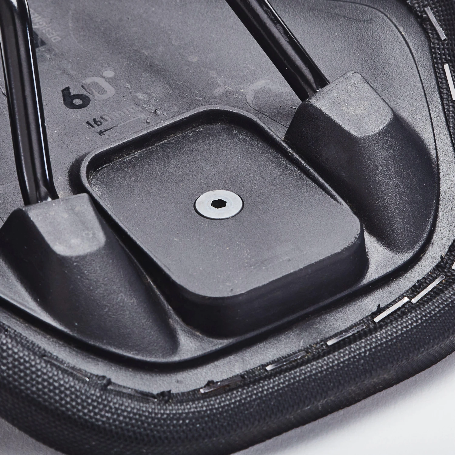 Decathlon 60° LD Mountain Bike Saddle 10 Decathlon 60° LD Mountain Bike Saddle - Image 8