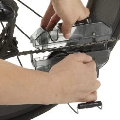 Decathlon Bike Chain Cleaner -RideGear Shop kd45f07db95bfb1638fd5ec79077e6f75